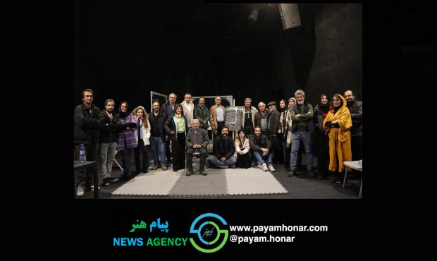 «اتوبوس» نماد از جامعه‌ای که مسیرش گم شده است